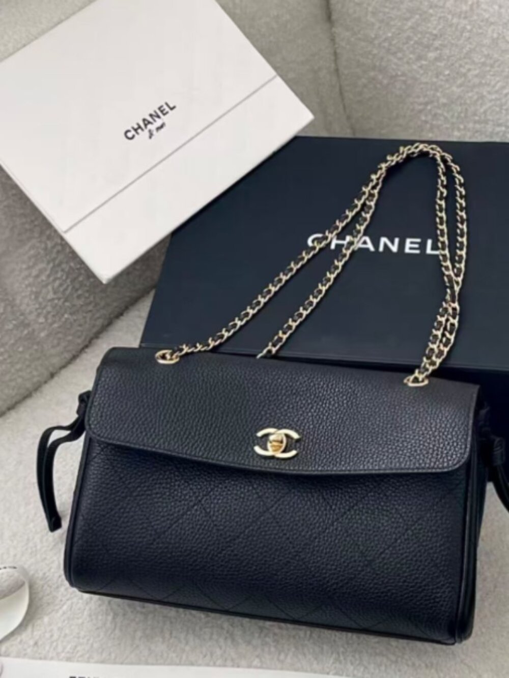 Classic CHANEL bag: A Stylish and Versatile Choice for Elegance